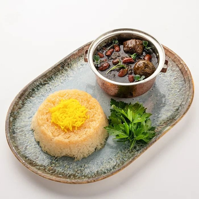 Chelo Khoresh-e Ghormeh Sabzi