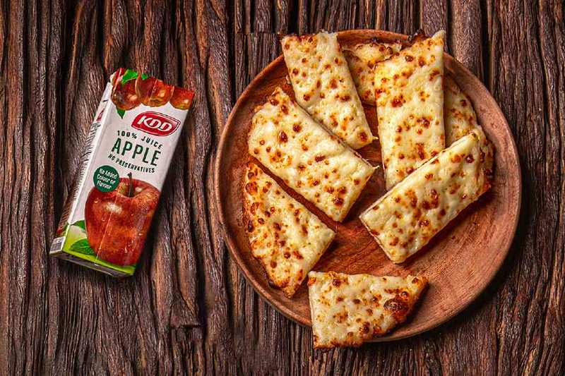 وجبة أطفال أصابع الجبن الصغيرة