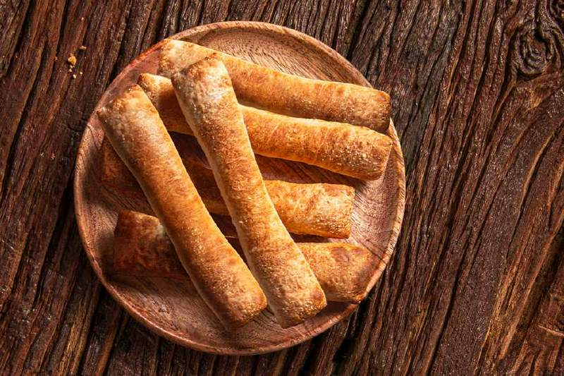 أصابع الخبز - ٦ قطع